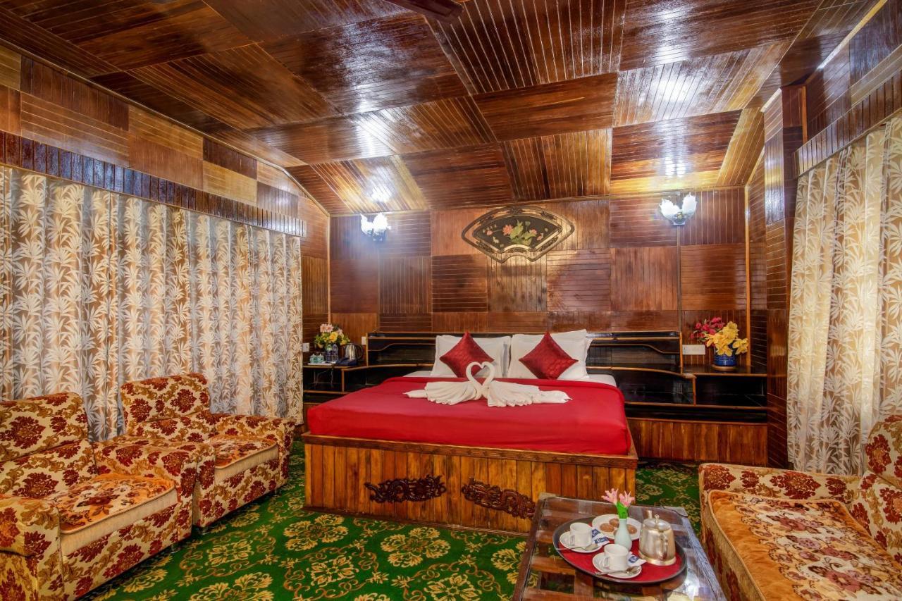 Montis Soyang Premium Heritage Hotel Gangtok Luaran gambar